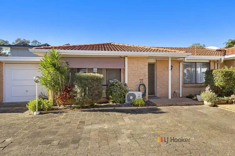 2/42-44 Natuna Avenue, Budgewoi NSW 2262