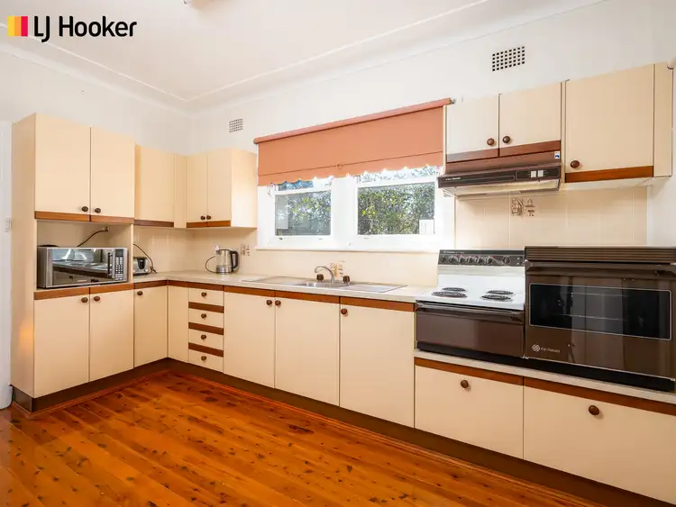 Sixth view of Homely house listing, 2 Jervis Street, Greenwell Point NSW 2540