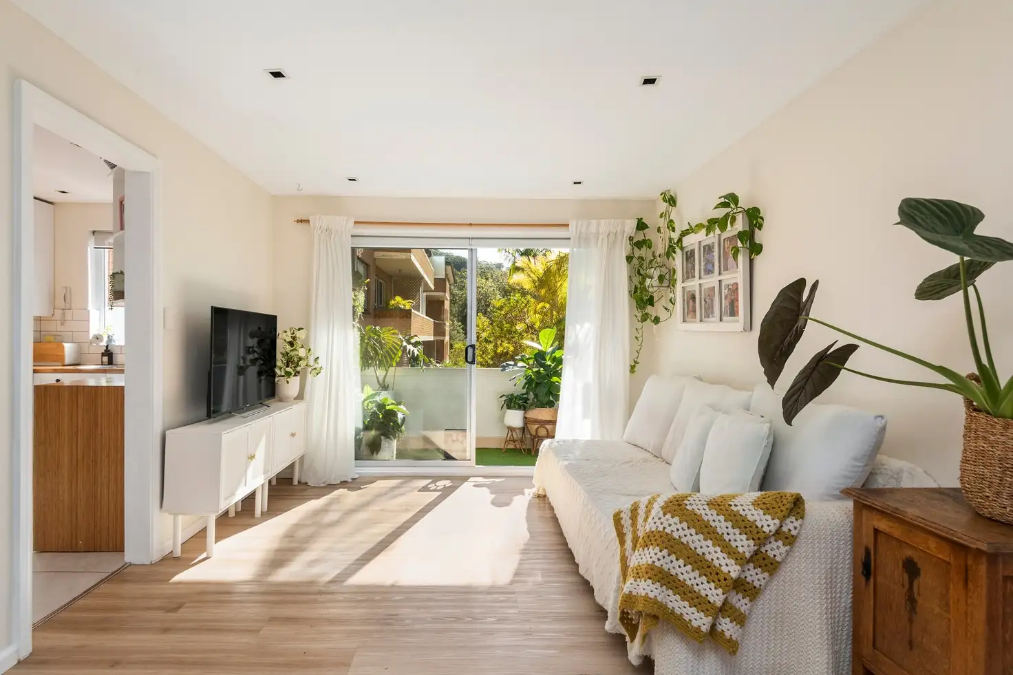 Main view of Homely apartment listing, 13/29 Gladstone Street, Newport NSW 2106