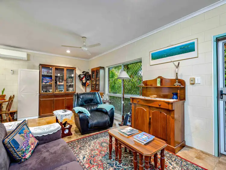 Second view of Homely semi-detached listing, 1/7 Ireland Crescent, Whitfield QLD 4870