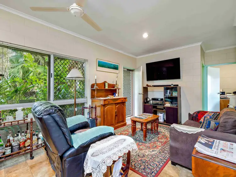 Third view of Homely semi-detached listing, 1/7 Ireland Crescent, Whitfield QLD 4870