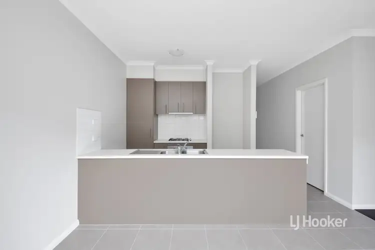 Fourth view of Homely townhouse listing, 16 Ravenwoods Way, Craigieburn VIC 3064