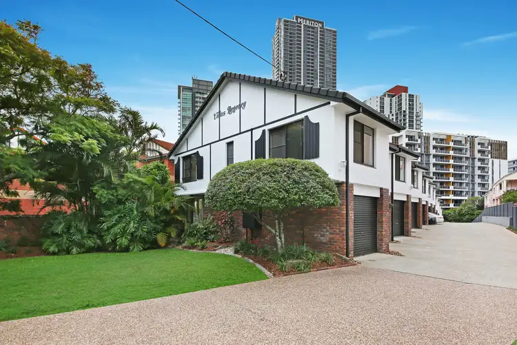 1/51 Bauer Street, Southport QLD 4215