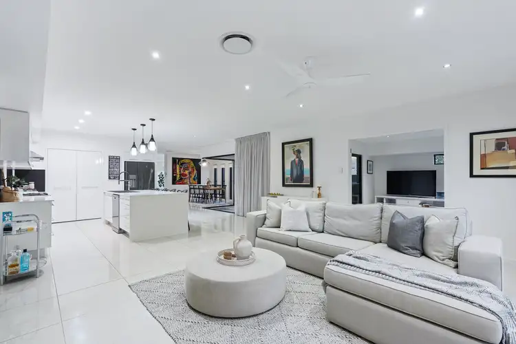 117 Burdekin Drive, Sinnamon Park QLD 4073