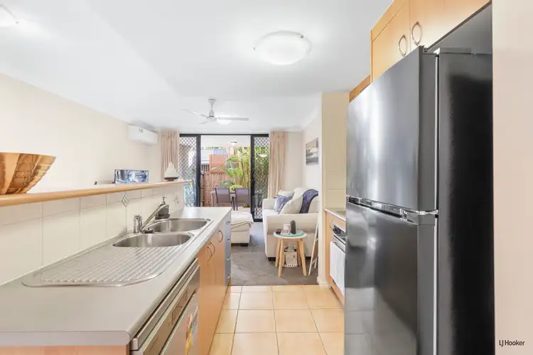 Sixth view of Homely unit listing, 2/4 Mawarra Street, Palm Beach QLD 4221