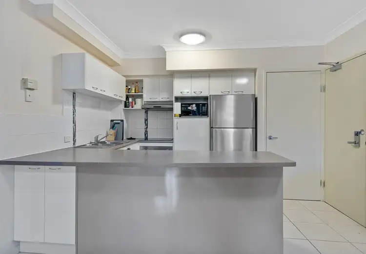Third view of Homely unit listing, 6/300 Sir Fred Schonell Drive, St Lucia QLD 4067