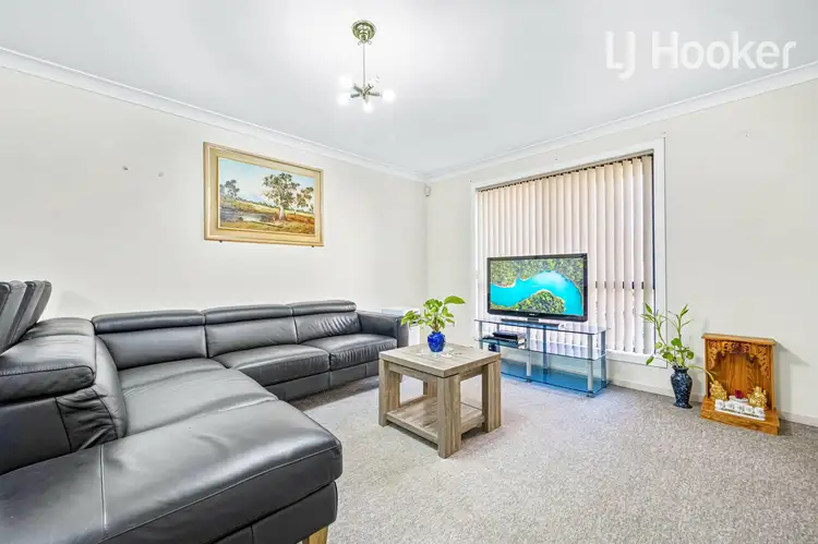 Third view of Homely townhouse listing, 7/19 Shortland Ave, Lurnea NSW 2170