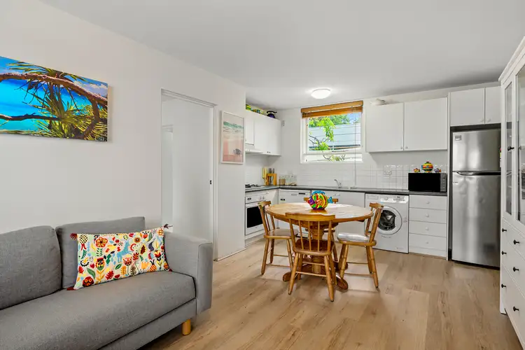 2/16 La Perouse Street, Fairlight NSW 2094