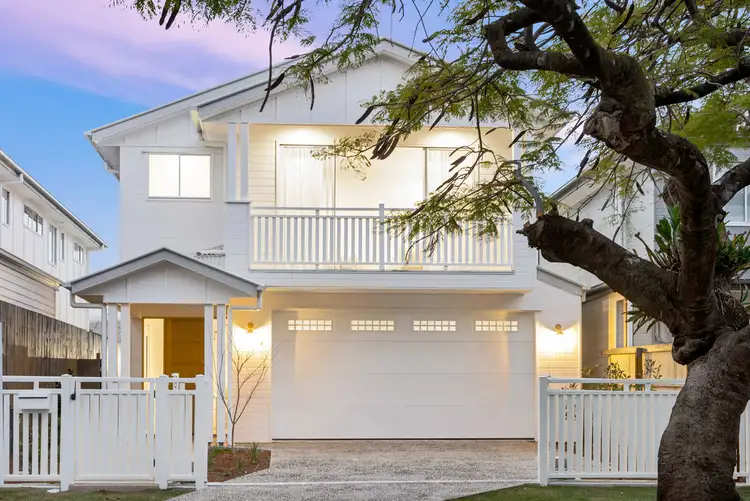 14 Williams Avenue, Hendra QLD 4011
