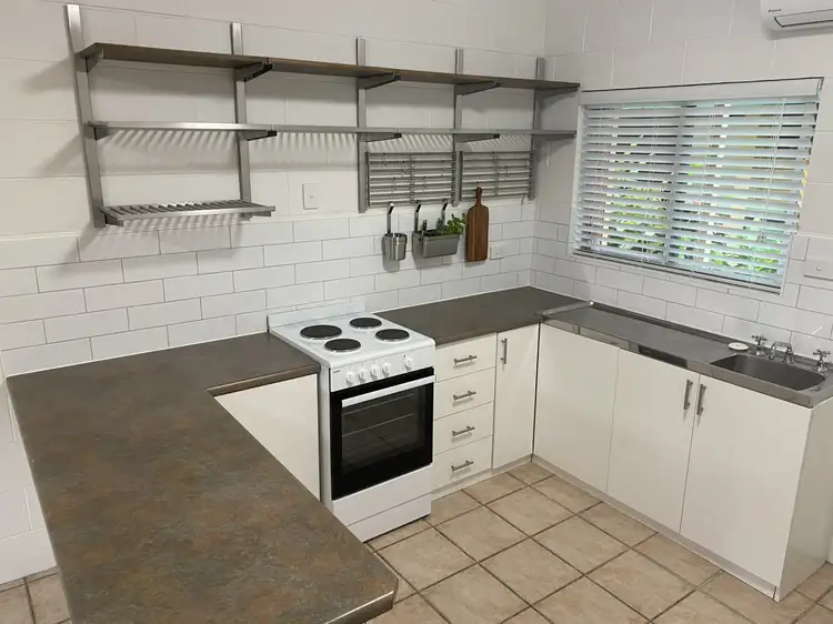 3/49 Sims Esplanade, Yorkeys Knob QLD 4878