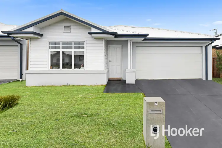 Main view of Homely house listing, 7 Hendrix Street, Cranbourne East VIC 3977