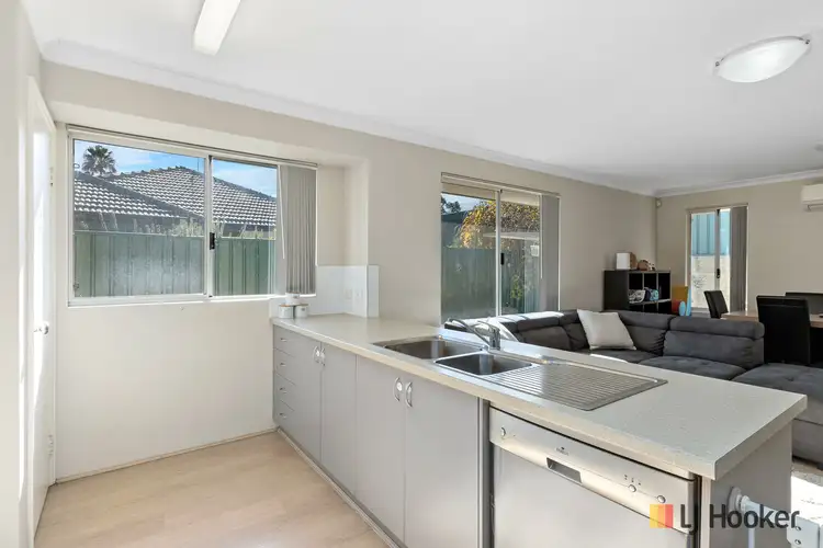 Fourth view of Homely unit listing, 5/19 Gumnut Close, Swan View WA 6056