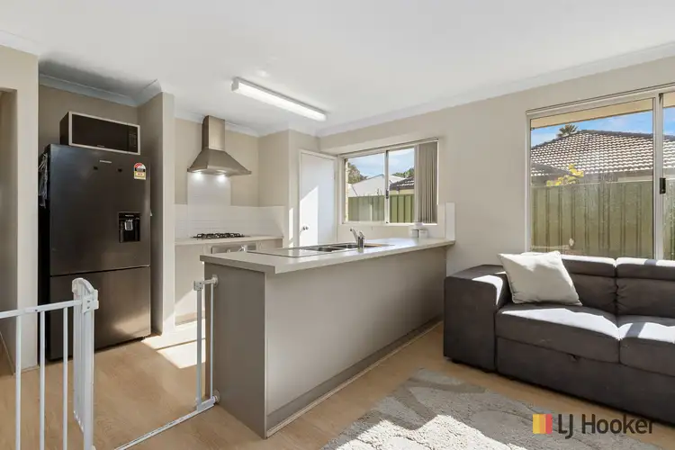 Fifth view of Homely unit listing, 5/19 Gumnut Close, Swan View WA 6056