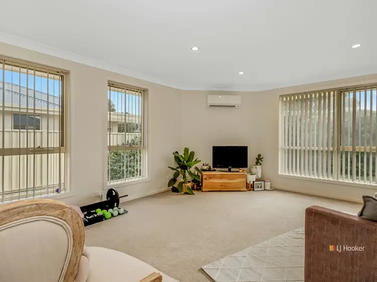 Sixth view of Homely unit listing, Unit 2/29 Freestone Crescent, Wynyard TAS 7325