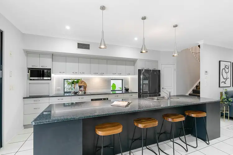 Fifth view of Homely house listing, 32 Lutzow Street, Tarragindi QLD 4121