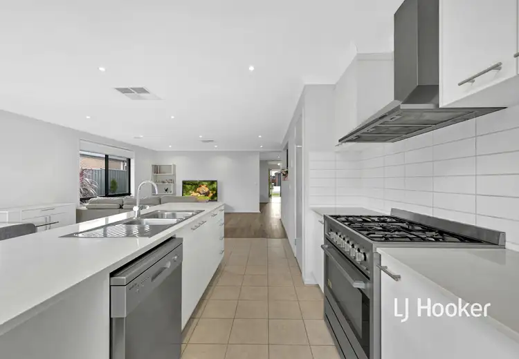 Third view of Homely house listing, 10 Kingsley Close, Kilmore VIC 3764