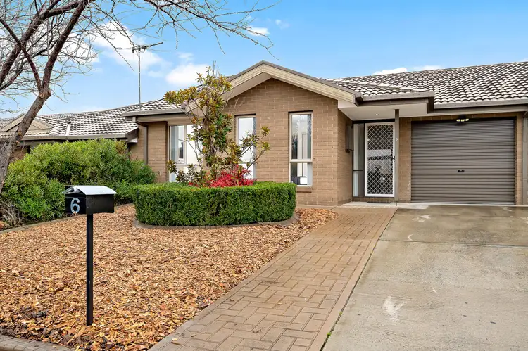 6 Hazelton Street, Macgregor ACT 2615