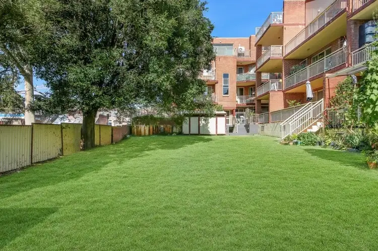 21/2-8 Short Road, Riverwood NSW 2210