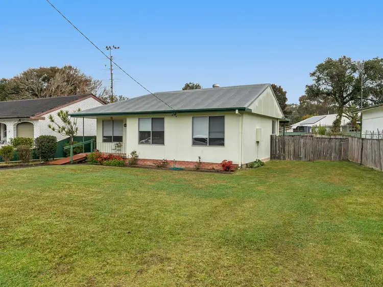 25 Boyce Avenue, Wyong NSW 2259