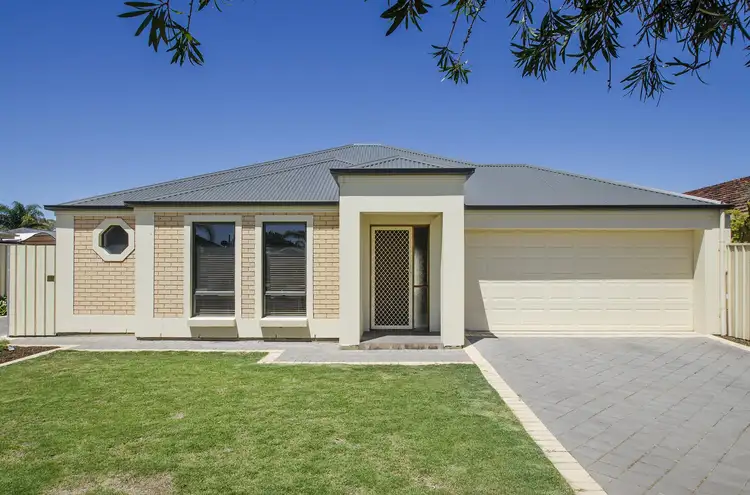28 Sixth Avenue, Ascot Park SA 5043