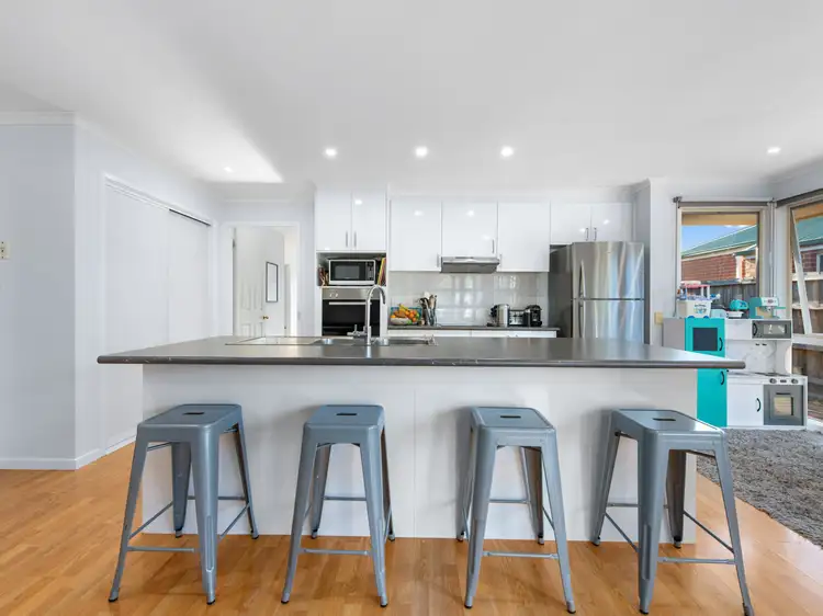 Sixth view of Homely house listing, 5 Harnham Drive, Bairnsdale VIC 3875