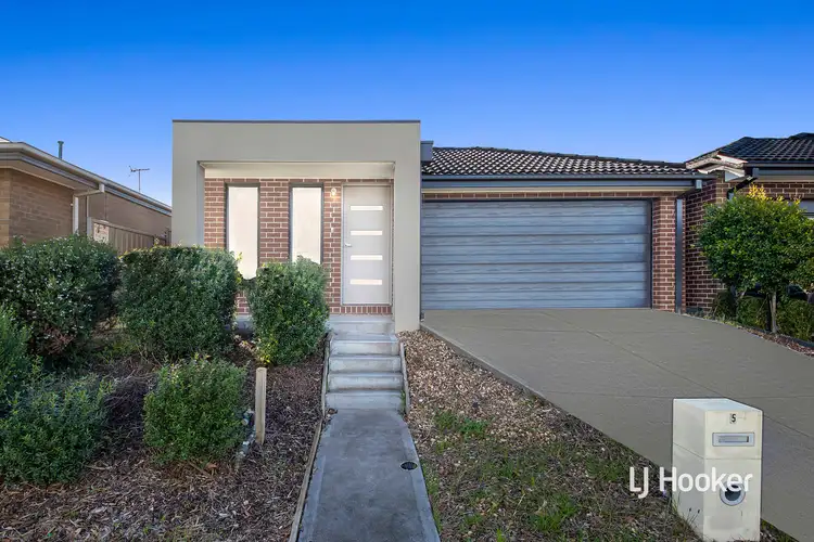 5 Perennial Drive, Kurunjang VIC 3337