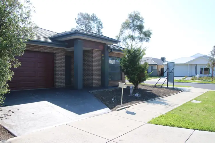Third view of Homely house listing, 2 Radiance Street, Tarneit VIC 3029