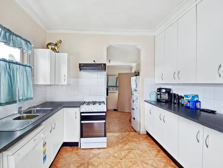 Fourth view of Homely house listing, 9 Lansdowne Street, Young NSW 2594