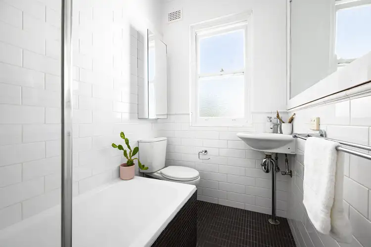 Fifth view of Homely apartment listing, 9/72 Plowman Street, North Bondi NSW 2026
