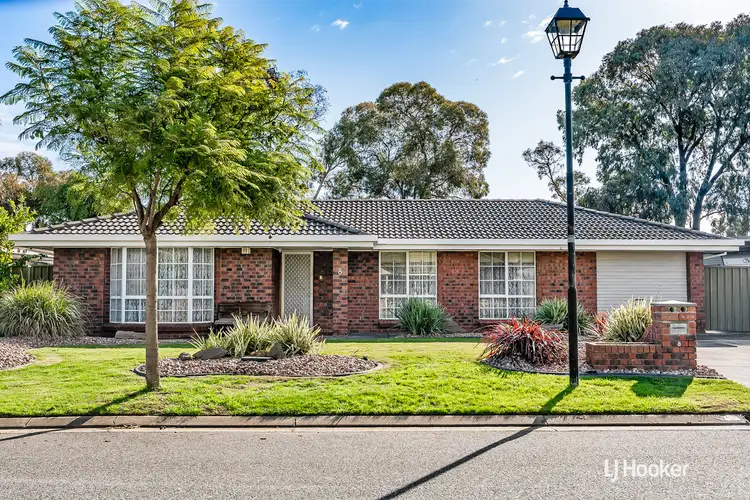8 Grosvenor Place, Paralowie SA 5108