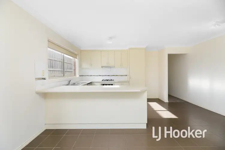 Fourth view of Homely unit listing, 5/12 McClenaghan Place, Pakenham VIC 3810