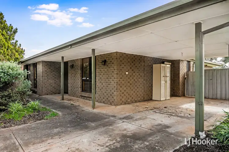 6 Milan Court, Craigmore SA 5114