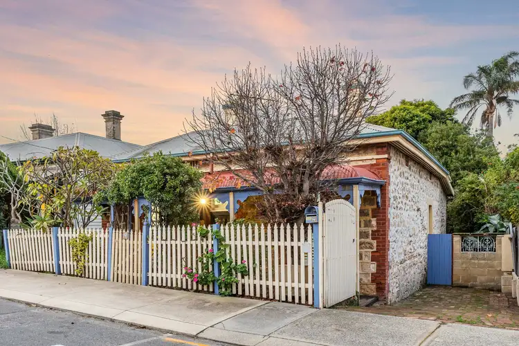 23 Burns Street, North Fremantle WA 6159