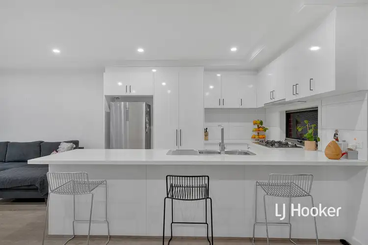 Fourth view of Homely unit listing, 2/16 Bride Avenue, Hampton Park VIC 3976