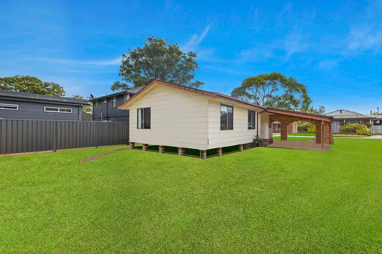 Second view of Homely house listing, 4 Cranbrook Cresent, Killarney Vale NSW 2261