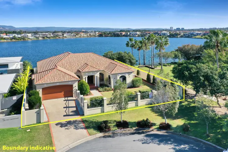 152 Sir Bruce Small Boulevard, Benowa Waters QLD 4217
