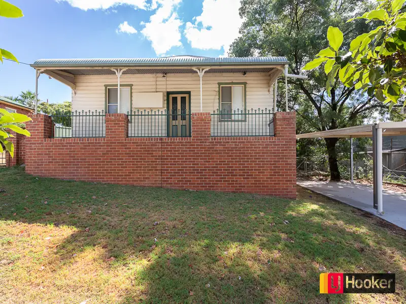 Main view of Homely house listing, 1/3 Denne Street, West Tamworth NSW 2340