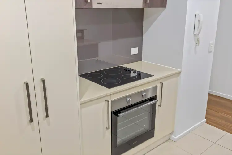 Sixth view of Homely apartment listing, 18/5 Gould Street, Turner ACT 2612