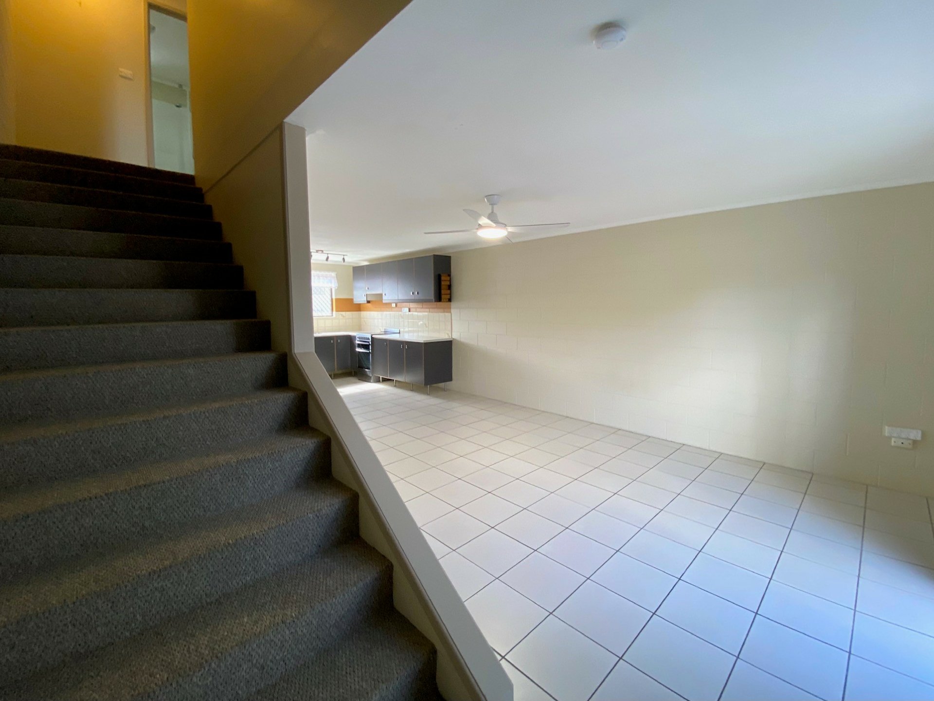 Seventh view of Homely unit listing, Unit 4/4 Wyndham Ave, Boyne Island QLD 4680