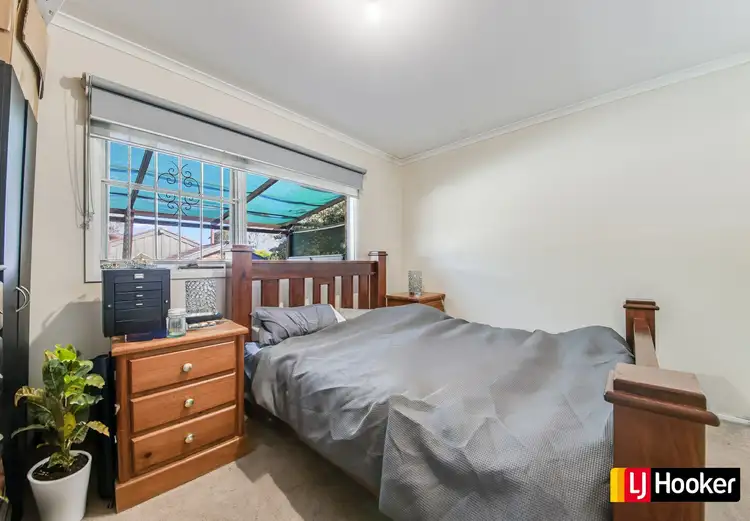 Fifth view of Homely house listing, 17 Dickens, Ambarvale NSW 2560