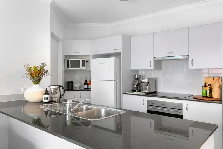 Third view of Homely unit listing, 8/6-10 Boronia Street, Dee Why NSW 2099