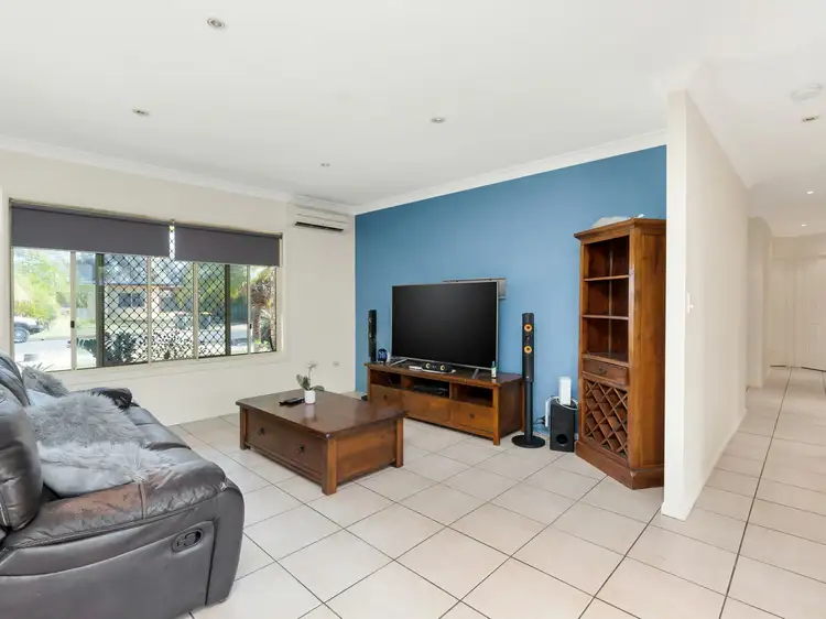 5 Clark Drive, Emerald QLD 4720