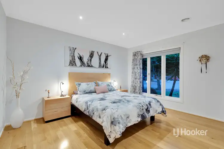 Fourth view of Homely house listing, 8 Morning Close, Sanctuary Lakes VIC 3030