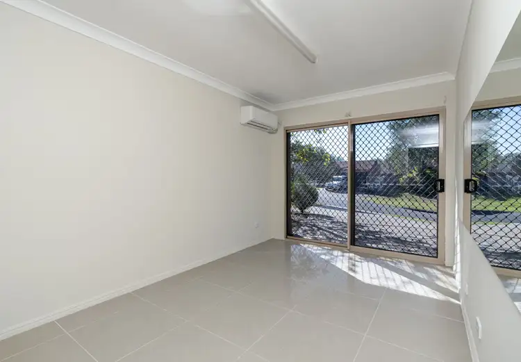 Fifth view of Homely house listing, 2 Tammar Close, Doolandella QLD 4077