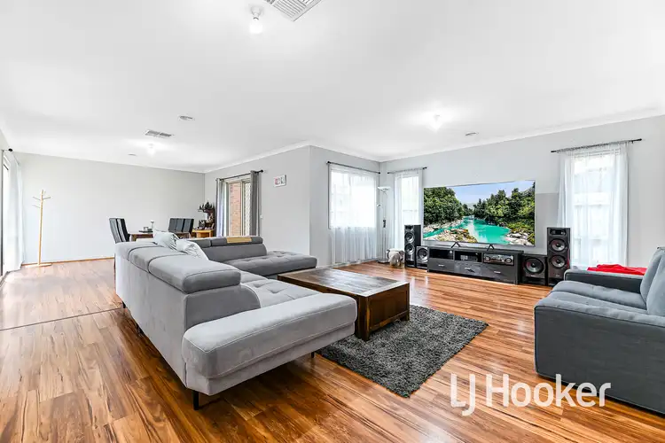 Second view of Homely unit listing, 11A Oregano Drive, Lynbrook VIC 3975