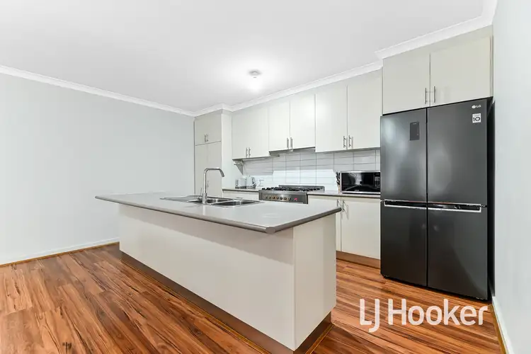 Fourth view of Homely unit listing, 11A Oregano Drive, Lynbrook VIC 3975