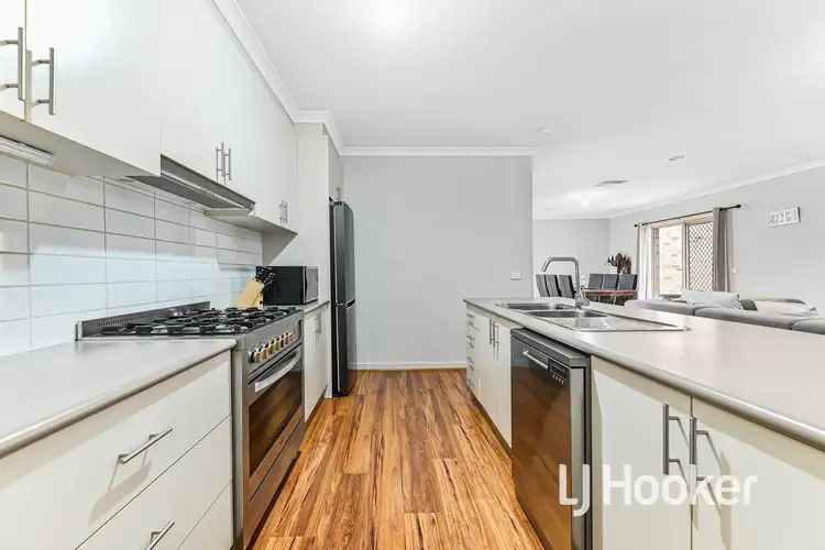 Fifth view of Homely unit listing, 11A Oregano Drive, Lynbrook VIC 3975