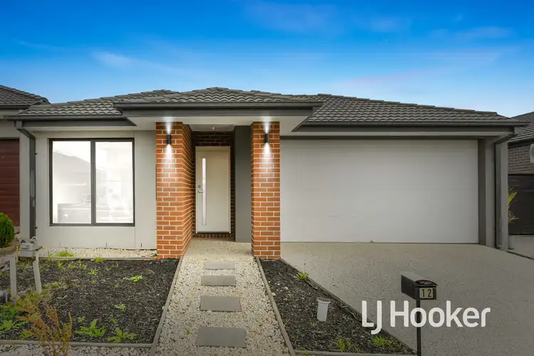 12 Curzon Street, Clyde North VIC 3978