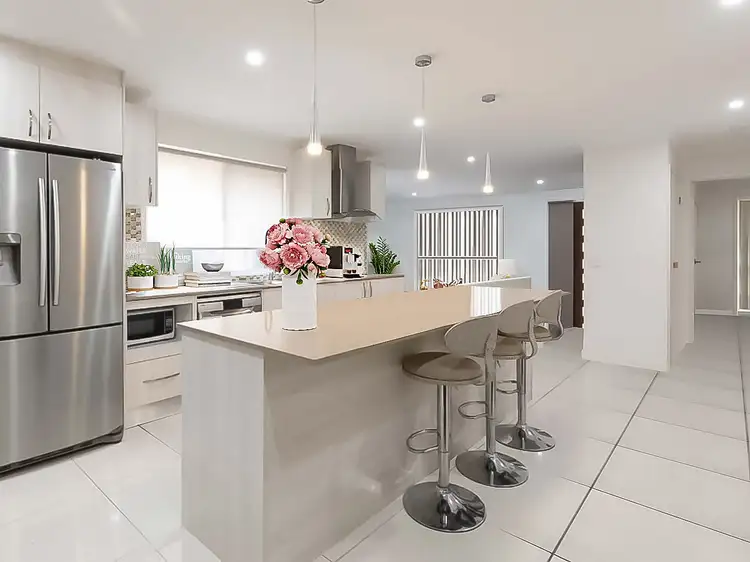 48 Leopard Tree Crescent, Sinnamon Park QLD 4073