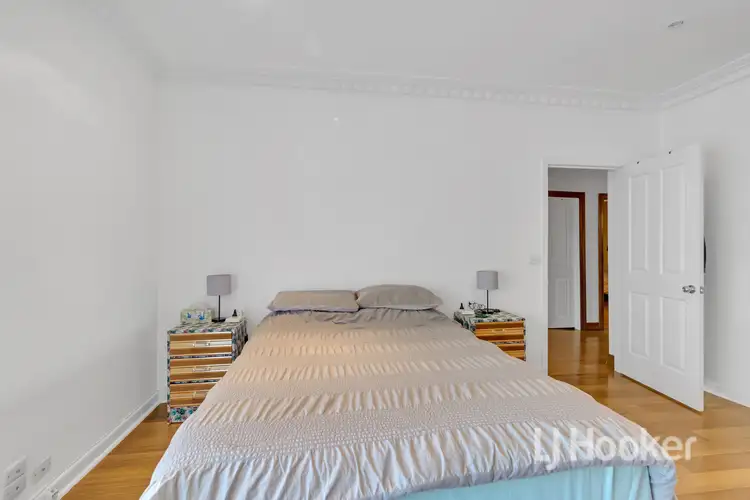 Fifth view of Homely house listing, 2 Houston Court, Brooklyn VIC 3012